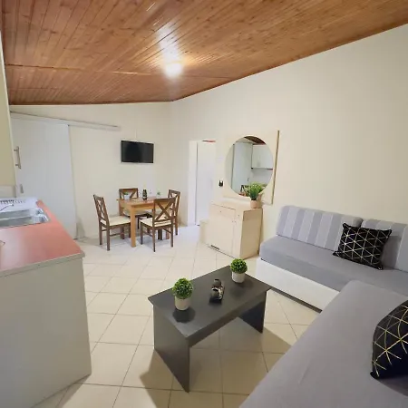 Vibes On The Διαμέρισμα *