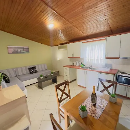 Vibes On The * Sidari (Corfu)